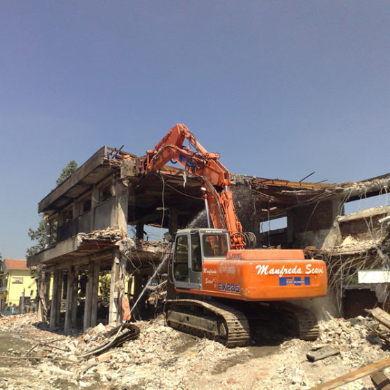 Demolizioni a Lonate Pozzolo