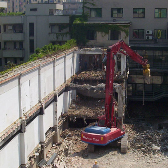 demolizioni industriali milano